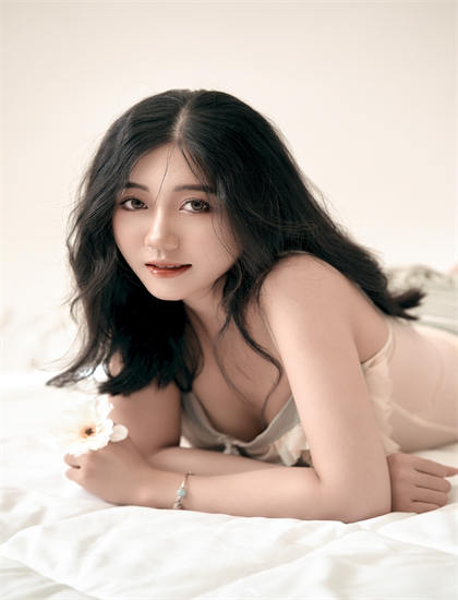 从表演艺术看《千码凝视》：政治的权力博弈与社会结构 感受人物塑造的匠心